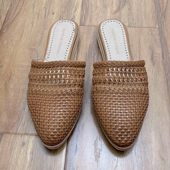 Adrienne Vittadini Slides Mules Woven Leather - Picture 2 of 4